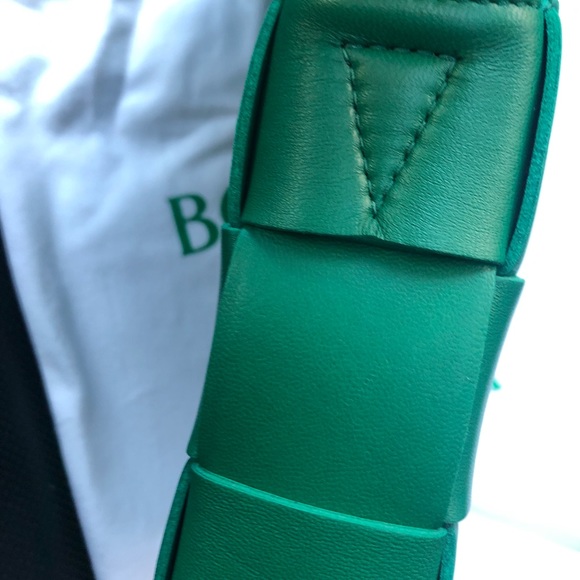 **SOLD** Bottega Vaneta Cassette Crossbody bag - Picture 11 of 16